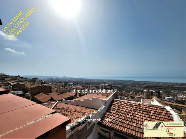 Vista mare terrazza mansarda e terrazzino mq 140