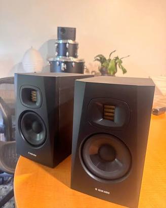 Adam T5V diffusori attivi perfetti