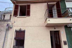 Casa indipendente di 90 m² con 4 locali a Faenza