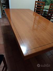 tavolo con sedie