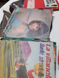 22 Vinili 45 giri cantanti vari anni 60/70