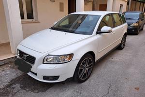 volvo v50 1.6 / anno 2010