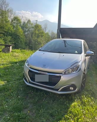 Peugeot 208 hdi