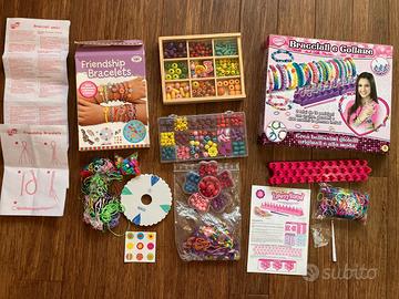 Vari accessori per fare braccialetti e collane