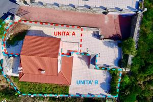 5 LOCALI A VEZZI PORTIO