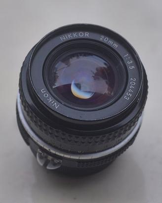 Obiettivo Nikkor 20mm F. 3.5  AI  -  AI-S
