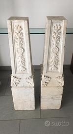 Coppia colonnine in marmo di Carrara
