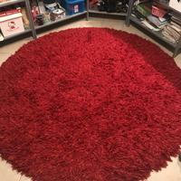 Tappeto tondo in lana rosso