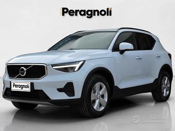 VOLVO XC40 B3 automatico Essential KM0