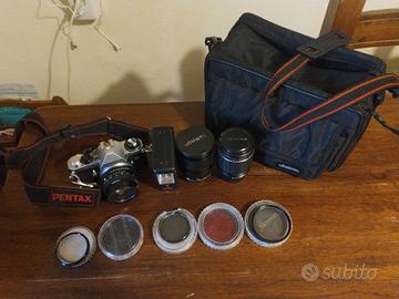Pentax ME super con accessori