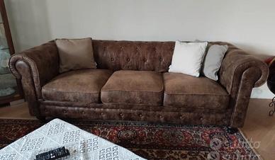 Divano 3 posti Chesterfield 