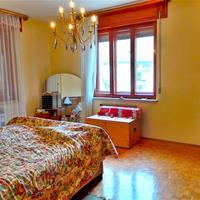 Lusevera casa indipendente 13 vani 245 Mq