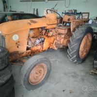 Trattore Renault N72 FUNZIONANTE