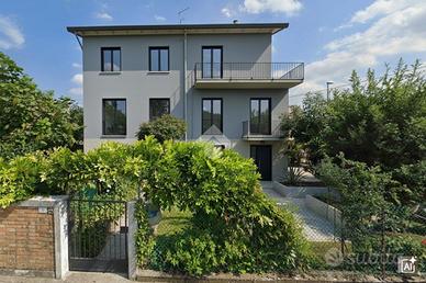 BIFAMILIARE A TREVISO