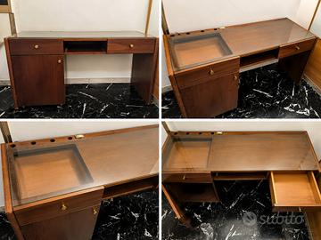 Scrivania vintage anni ’60/’70 in legno e vetro