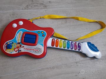 chitarra giocattolo musicale Clementoni 