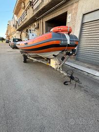 Gommone 510 motore 4T carrello omologato 