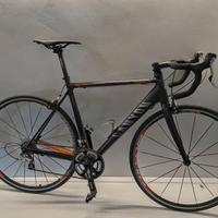 Canyon Ultimate CF – bici da corsa in carbonio!