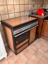 Cucina a gas con forno