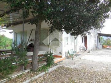CASA SEMINDIPENDENTE A BELLEGRA