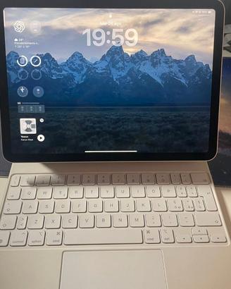 ipad air 5 (2022) + penna + tastiera Scambi0