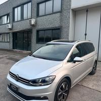Volkswagen Touran 2.0 TDI 150 CV full Optional