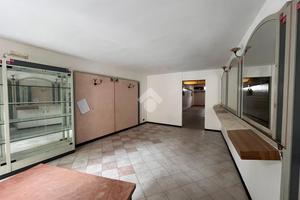 NEGOZIO A ROVERETO
