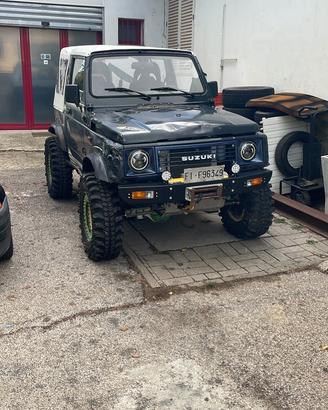 Suzuki samurai