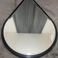 Specchio a forma di goccia