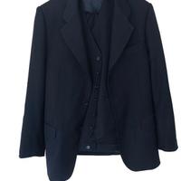 Completo elegante ricamato, firmato ALDO CAVIGLIA