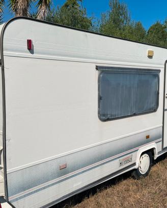 Roulotte Adria 5 posti - € 2.000 - veranda inclusa