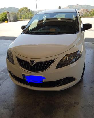 Lancia Ypsilon gpl casa madre