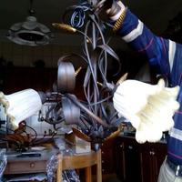 Lampadario fiorentino ruggine e foglia oro