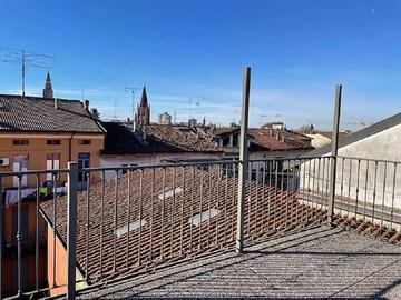 Appartamento di 165 m² con 4 locali e box auto dop