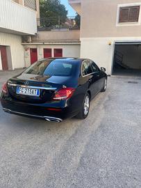 Mercedes classe E nera 220d business sport