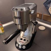 macchinetta caffè DeLonghi dedica ec680m