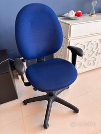Sedia da scrivania con braccioli