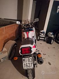  yamaha fzr 600
