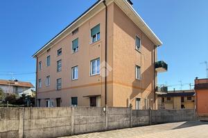 3 LOCALI A OLGIATE MOLGORA