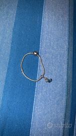 Braccialetto pandora con charm