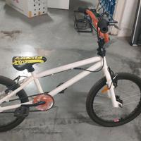 bicicletta bmx