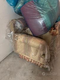 Due divani seta e piuma d’oca motivo vintage