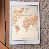 iPad 9.7 argento 