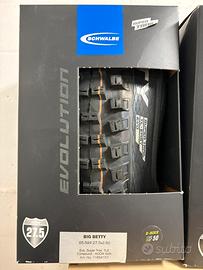 Pneumatico Schwalbe Big Betty 27.5 x 2.60 nuovo