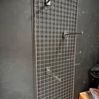 Espositore griglia con ganci