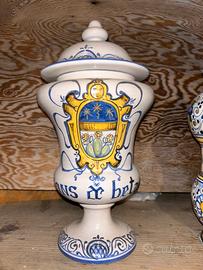 Antico orciolo Farmacia di ceramica