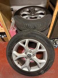Ruote complete Nissan Juke con gomme invernali