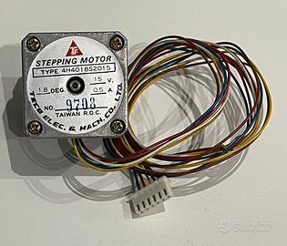 Motore step 4H4018 e driver unipolare SI-7300A