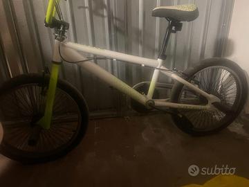 BMX bicicletta da ragazzo