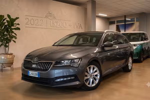 SKODA Superb AUTOMATICA SISTEMI ADAS DI SICUREZ